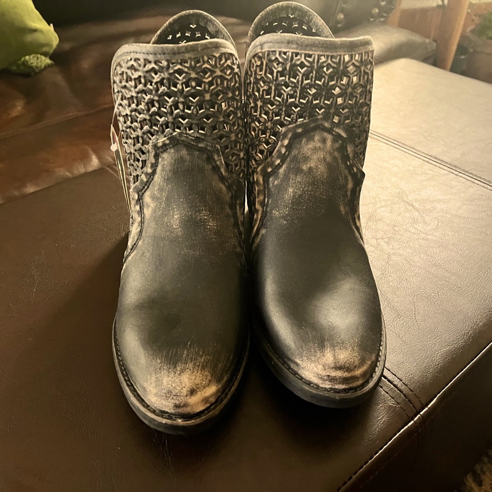 NWT Circle G western style ankle boot; purchased at Boot Barn.